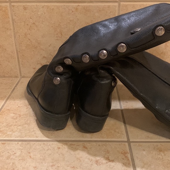 Black leather knee boots - Picture 5 of 8